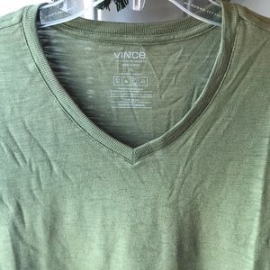 Vince men’s V-neck Tee! NEW!